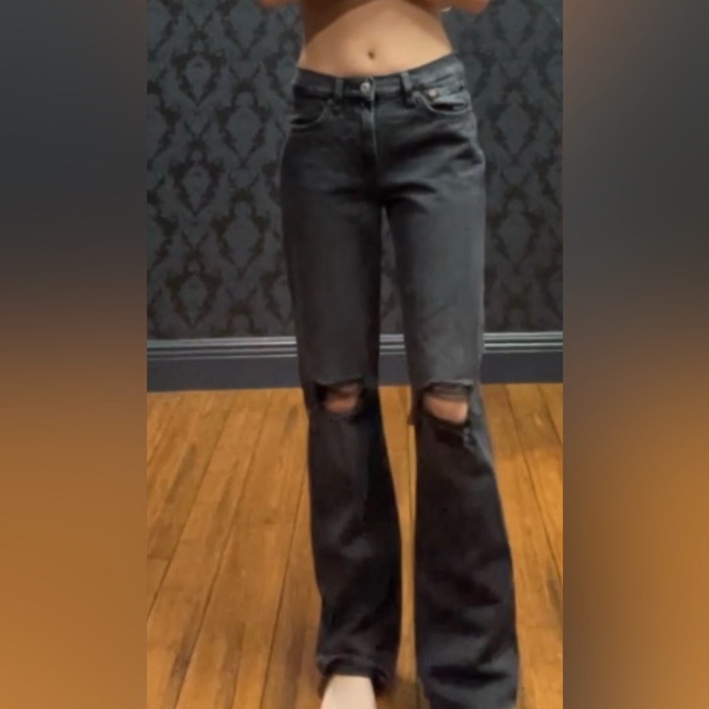 American Eagle Black Distressed Straight Leg Jean